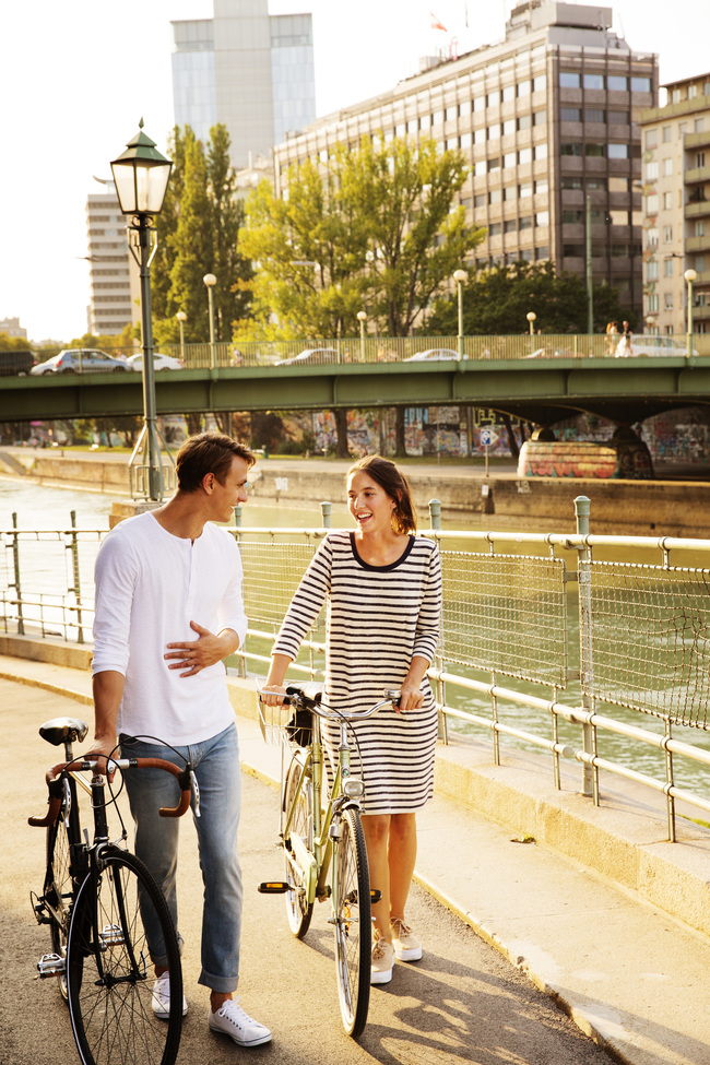 Radfahren am Donaukanal
© WienTourismus/Peter Rigaud Radfahren am Donaukanal / Grünes Wien
